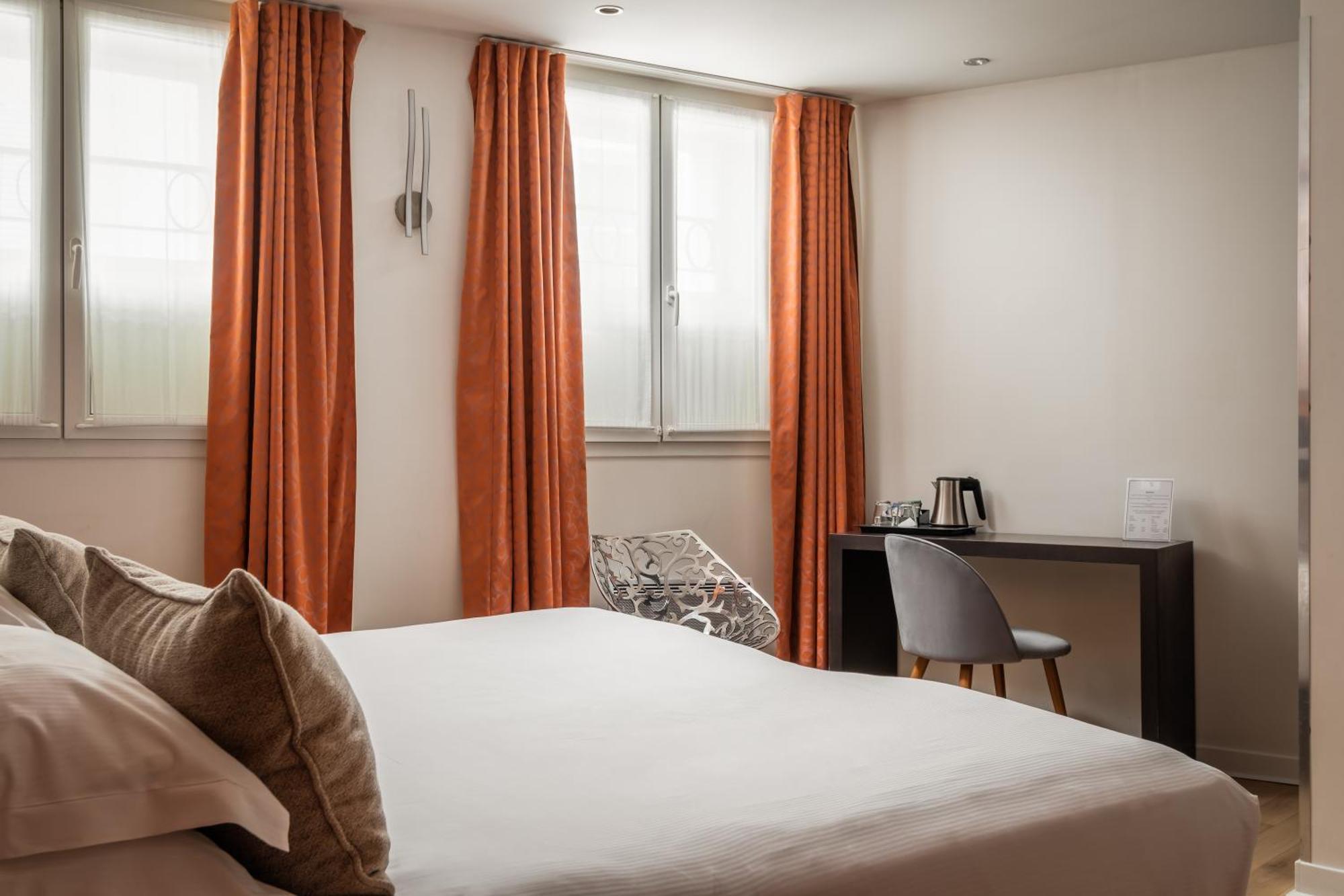 Arc De Triomphe Hotel Paris