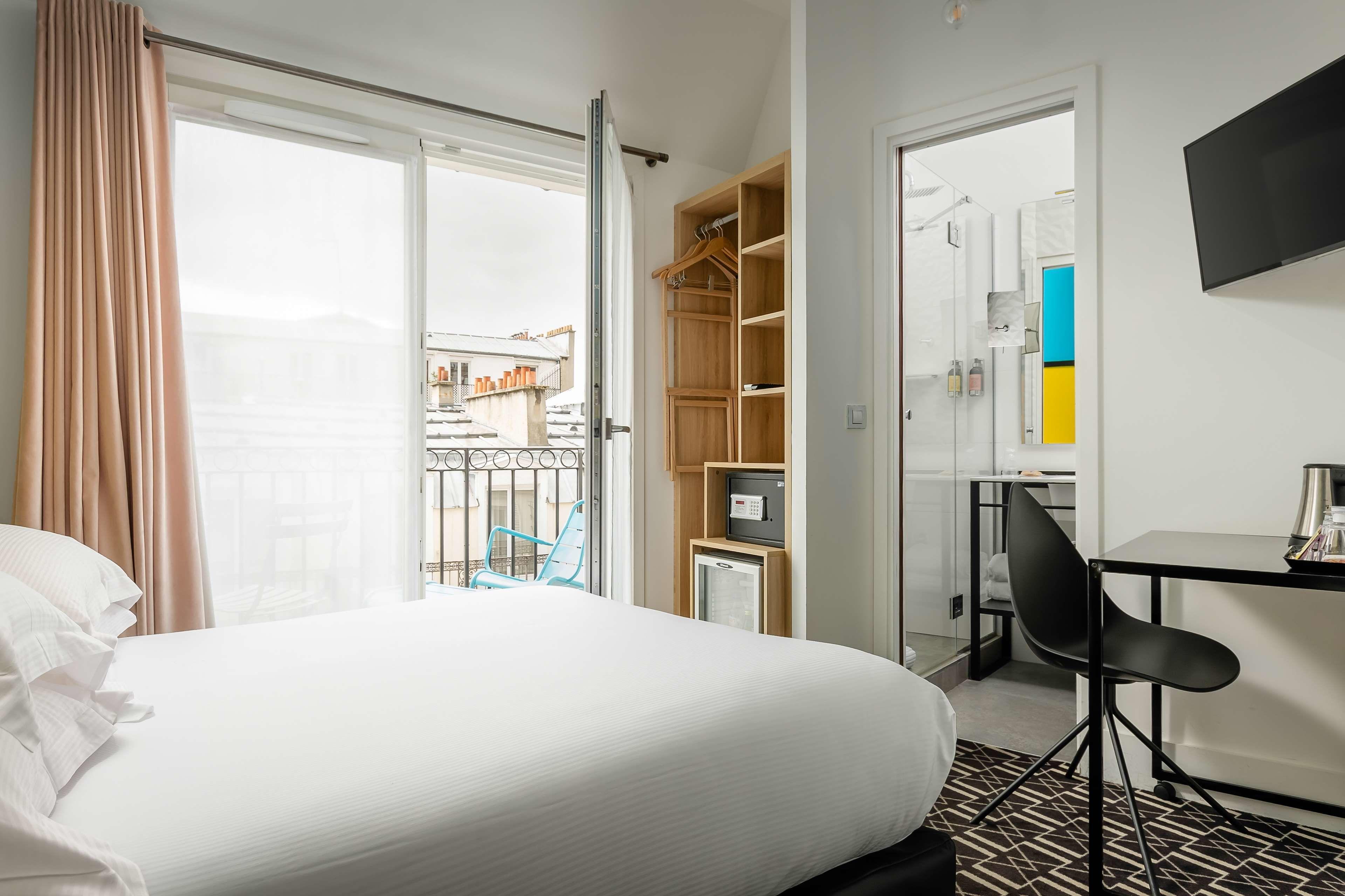 Hotel Arc De Triomphe Paris
