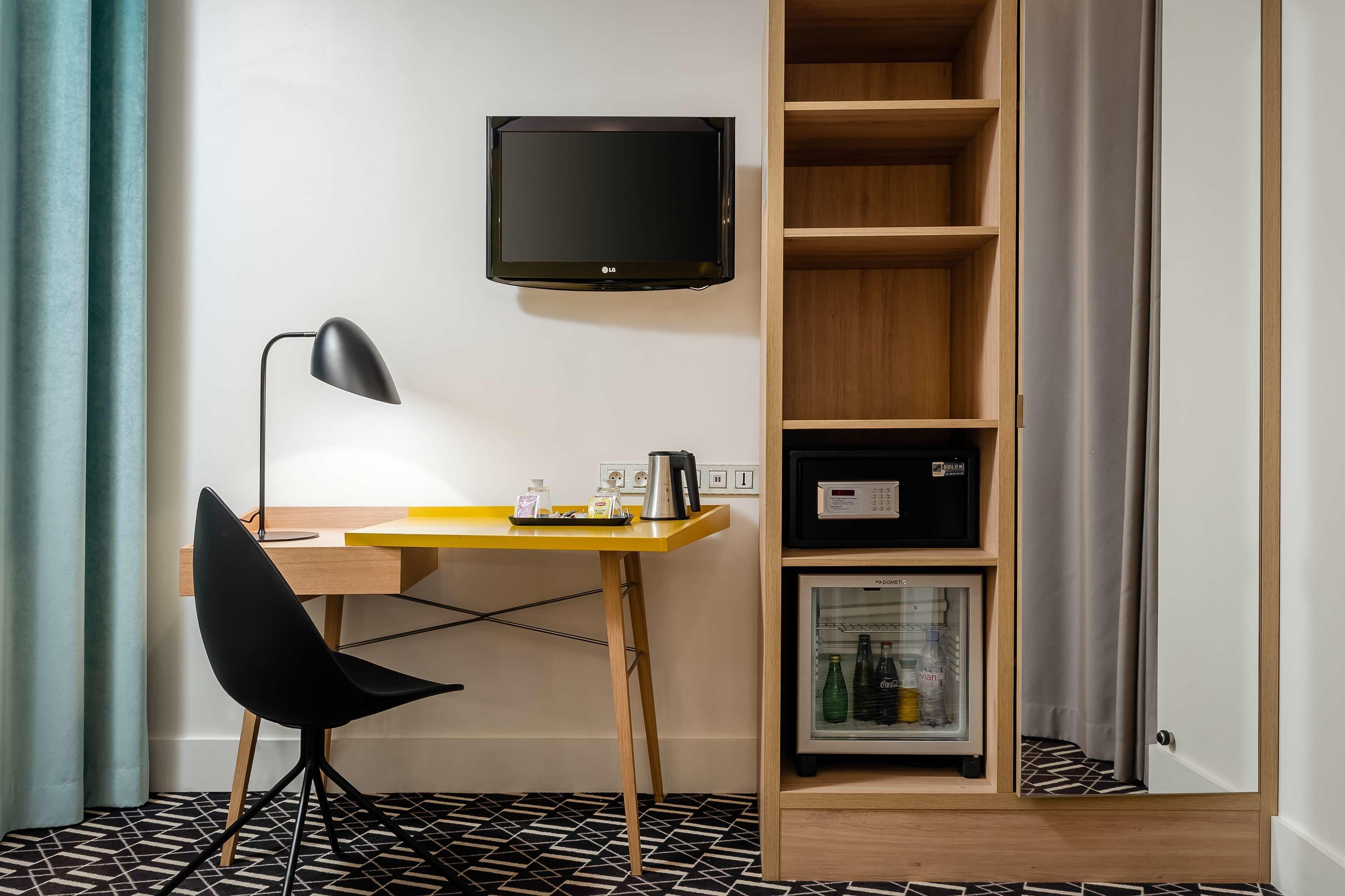 Arc De Triomphe Hotel 3*