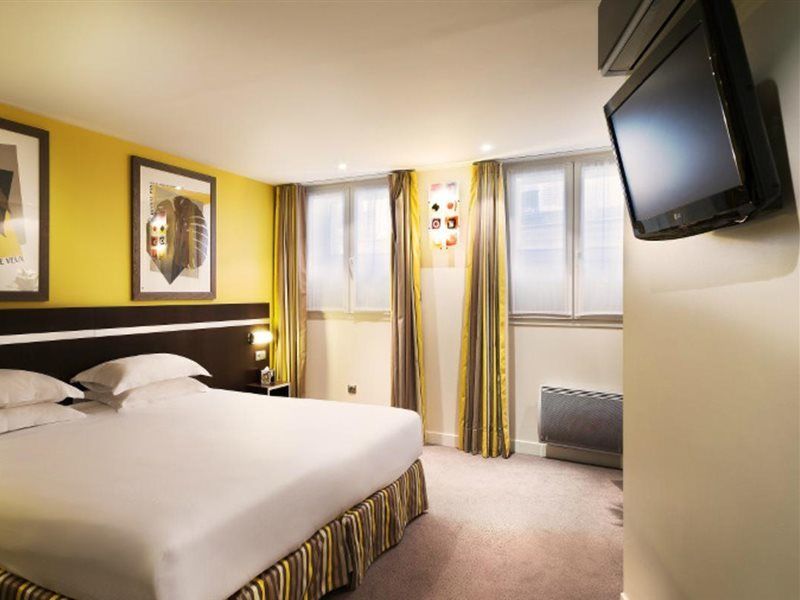 Arc De Triomphe Hotel