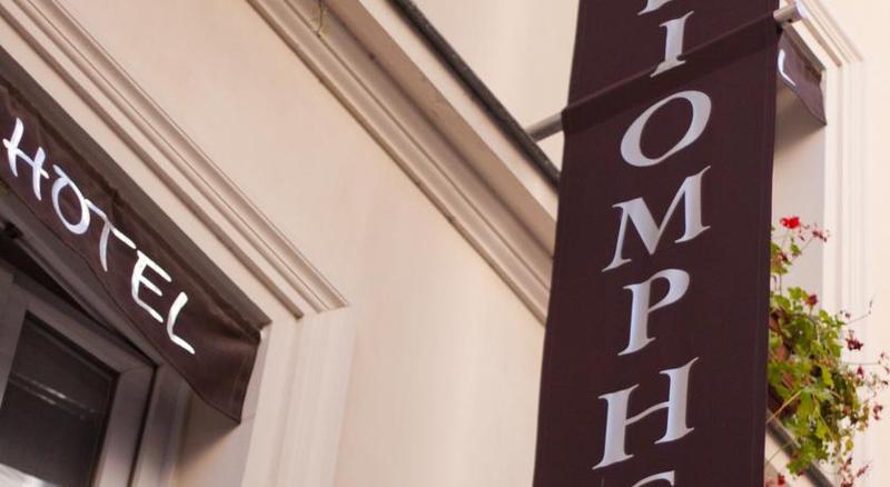 Arc De Triomphe Hotel 3*