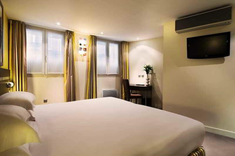 Arc De Triomphe 3* Paris